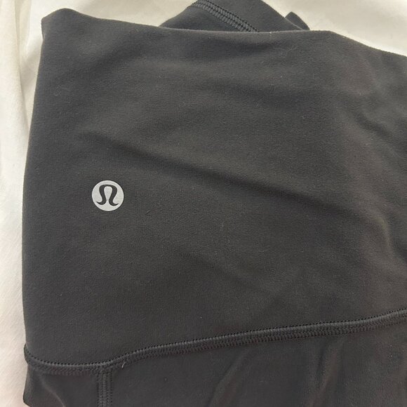 Lululemon Align High-Rise Shorts 6" - Picture 4 of 4